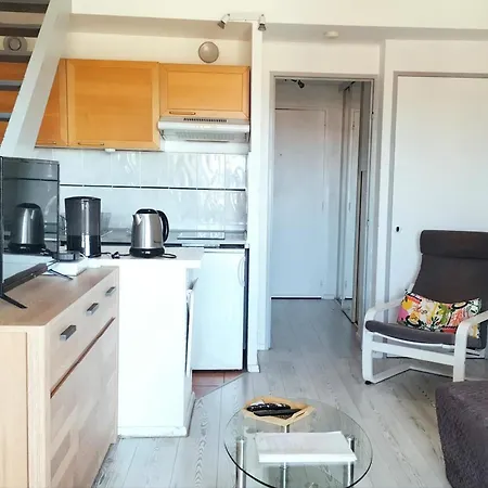 Apartmán 40m Ac With Balcony & Parking *